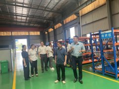 蘆溪水務(wù)總經(jīng)理劉慈華，易總監(jiān)等蒞臨我司參觀交流并指導(dǎo)工作
